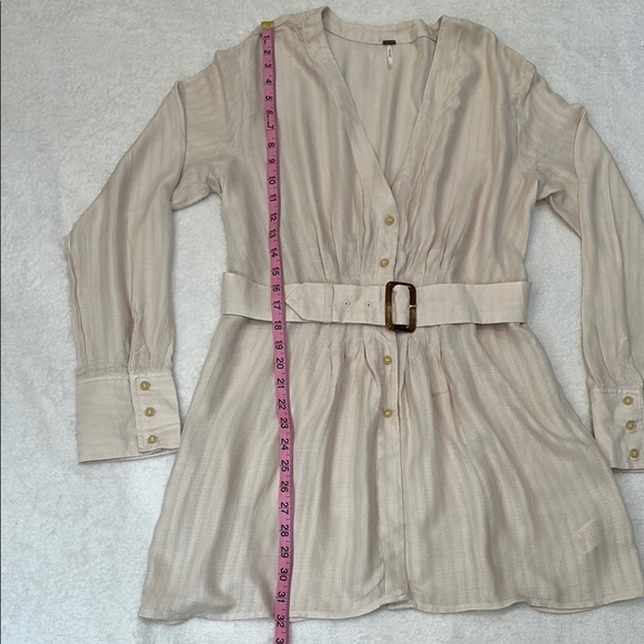 Free People Ivory Buckle Boho Long Sleeve Flowy  Fitted Blouse Size L - Picture 4 of 13